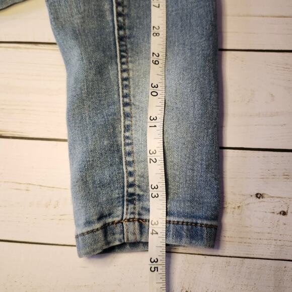 Celebrity Pink Skinny Distressed Jeans Size Juniors 1/25 - Picture 9 of 10